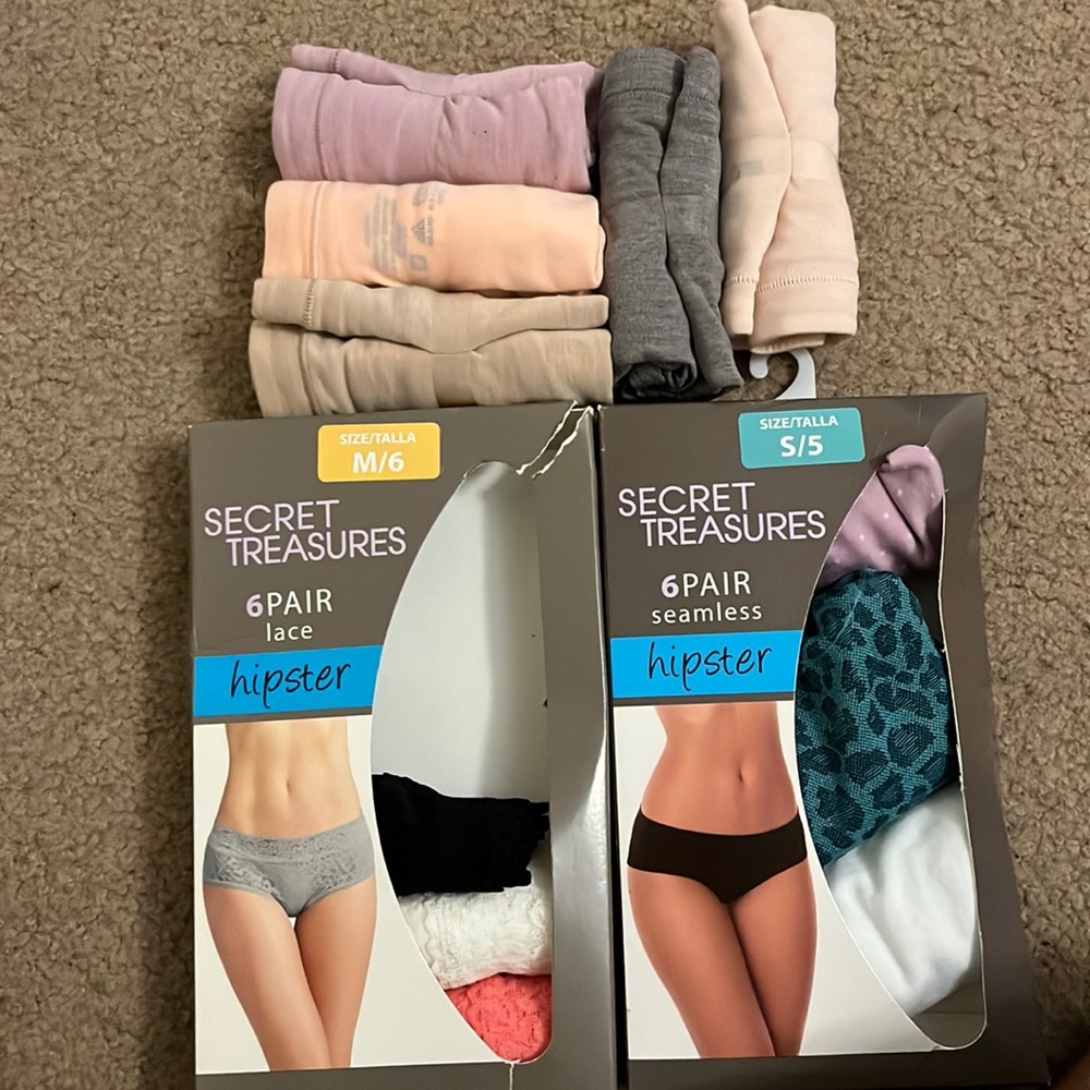 Lace/seamless/ cotton undies!! All sold together